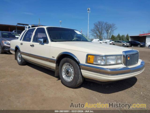 LINCOLN TOWN CAR, 1LNCM81F2LY828829