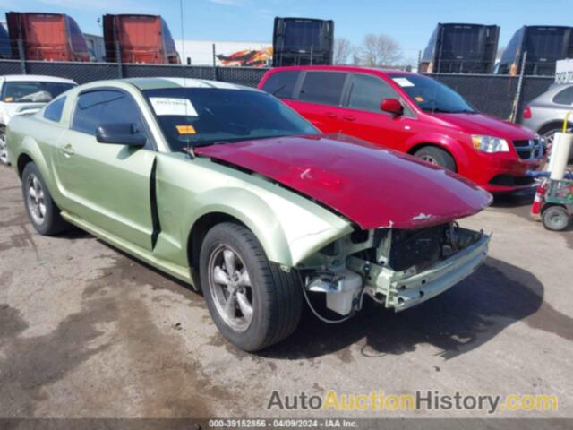FORD MUSTANG GT DELUXE/GT PREMIUM, 1ZVFT82H255151352
