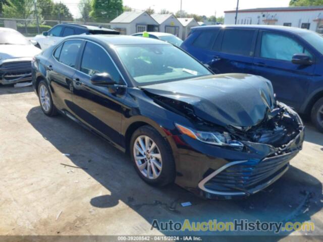 TOYOTA CAMRY LE, 4T1C11AKXMU559601