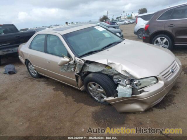 TOYOTA CAMRY LE/XLE, JT2BF28K2X0158674