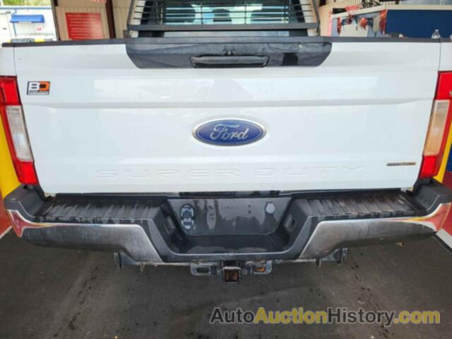 FORD F-250 XL, 1FT7X2B69JED06335